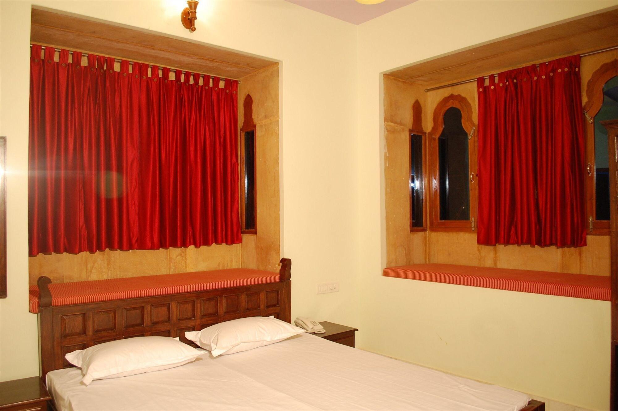 Hotel Ratnawali Джодхпур Экстерьер фото